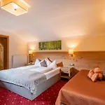 Hotel Garni Birkenhof Mayrhofen